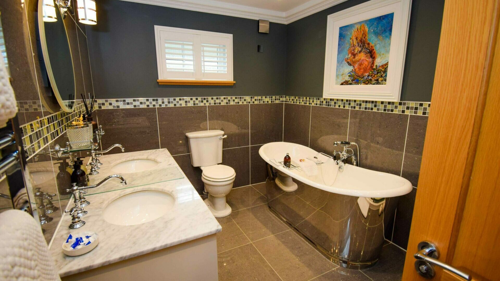 Outlander Hideaway